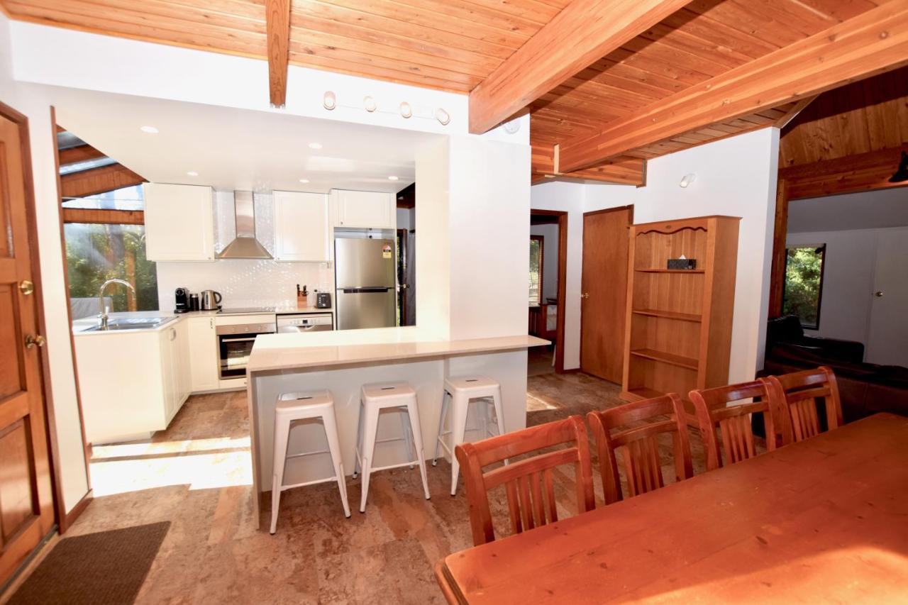 Sublime Cedar Lodge Leura Exterior photo